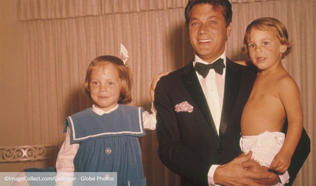 Jamie Lee Picture 4 Jamie Lee Picture 4